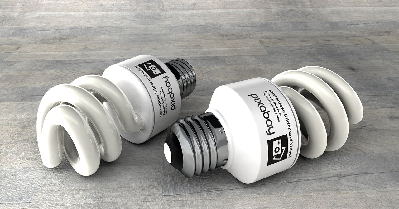 TikToker's $500K Savings at 33: How Extreme Frugality Built Wealth Despite Student Debt